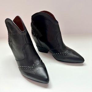 Lola Cruz New Cowboy Booties Black Studded Western Boots US 6